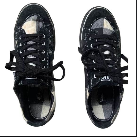 Vans Shoes - VANS PLAID Vintage Look rubber soled Sneakers size 9.5